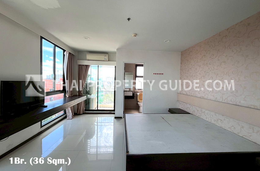 Apartment in Bangnatrad 